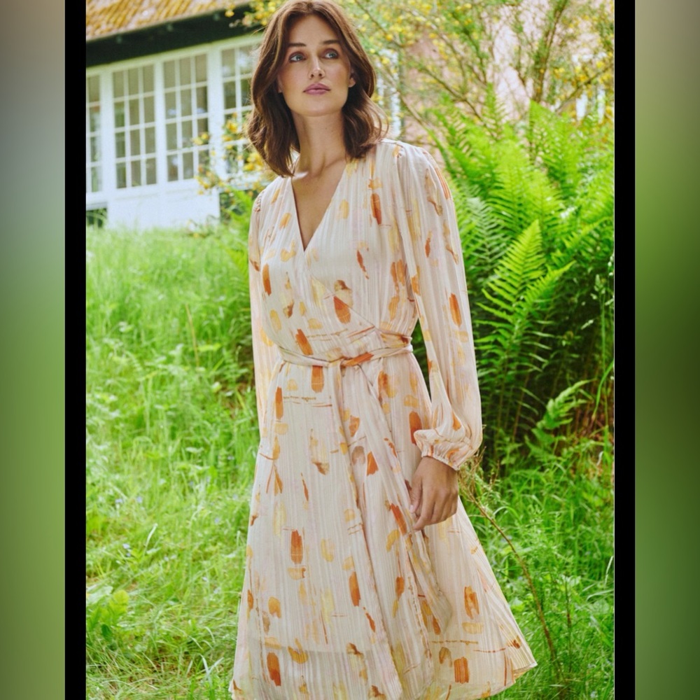 Saint Tropez Elegant Orange Gold Patterned Wrap Dress Size Small New with Tag - Picture 3 of 14